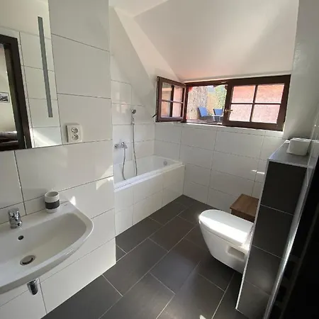 U Adama Guest house